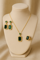 Conjunto de Joias Femininas – Elegância em 3 Peças com Pedra Verde Esmeralda – Inclui Anel, Colar e Brincos