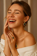 Conjunto de Joias Femininas – Elegância em 3 Peças com Pedra Verde Esmeralda – Inclui Anel, Colar e Brincos